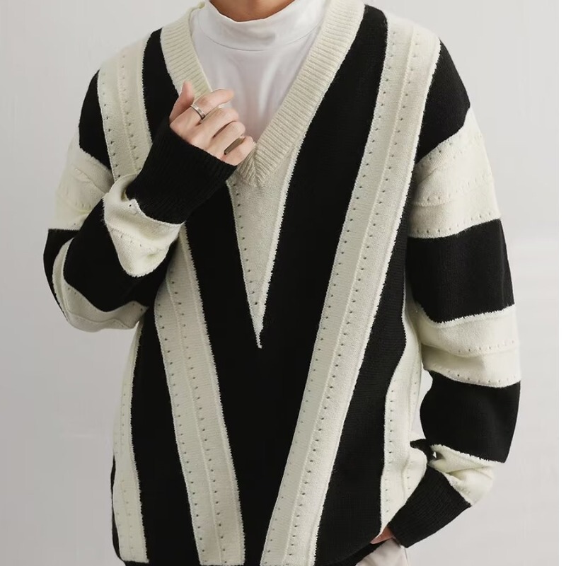 High-grade striped V-neck design sweater top men's autumn and winter Korean style loose contrast color pullover long sleeve sweater