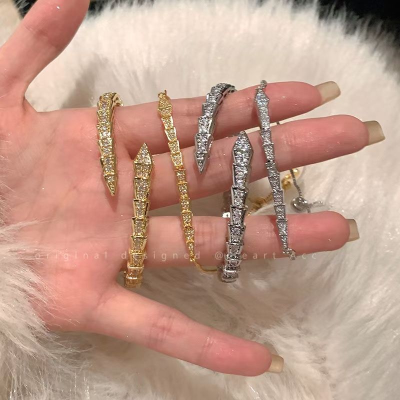 【コーナーバージョン】宝家蛇形満ドリルブレスレットバラ金に蛇骨手環バレンタインデープレゼント520