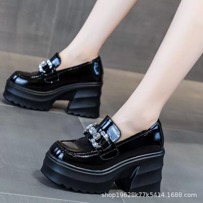 Модные женские лоферы на толстой подошве с платформой 2024, новые весенне-осенние женские туфли, увеличивающие рост внутри, маленькие кожаные туфли на толстом каблуке