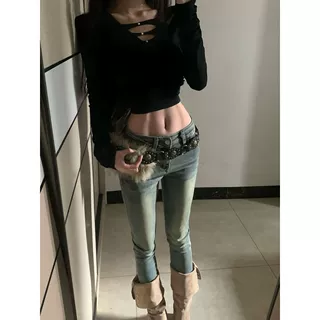 秋冬复古紧身牛仔裤女韩版ins2026新款高腰显瘦配靴小脚铅笔裤子