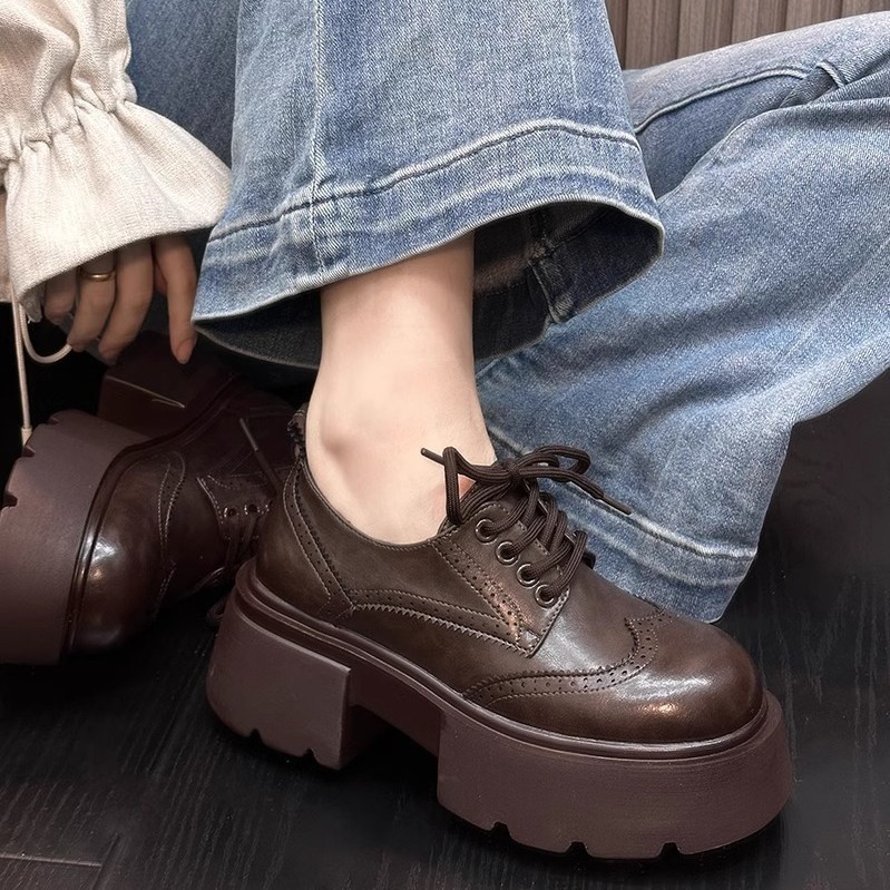 Europa estación zapatos Lefour zapatos de mujer 2025 primavera de cuero europeo con suela gruesa de talón grueso zapatos de cuero de estilo británico zapatos pequeños