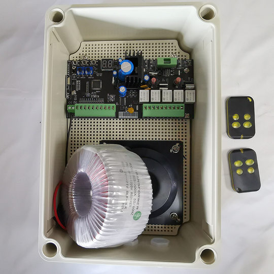500kg load-bearing DC motor swing door opener wind-resistant AC battery solar powered 4 M door