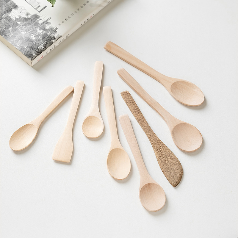 Unpainted and Unwaxed Wooden Gift Spoons for Foreign Trade and Domestic Sales, Honey Spoons, Children's Small Wooden Spoons, Manufacturer Engraving, Wholesale, Portable