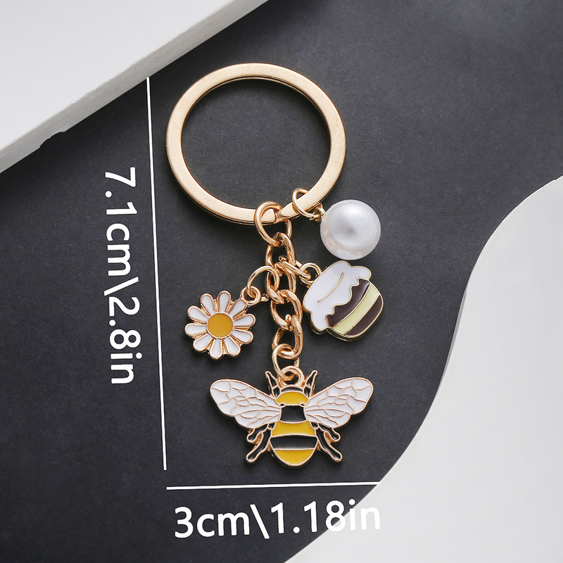 Cross-border Cute Fresh Pearl Daisy Honey Accessories Pendant Keychain Pastoral Style Jewelry Pendant Key Chain