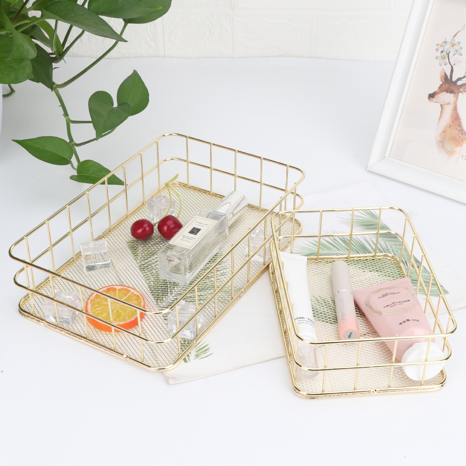 Cesta de almacenamiento de hierro Nórdico INS de almacenamiento de hierro azul cesta de almacenamiento de escritorio en el hogar fábrica al por mayor