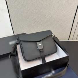 W宝龙风尚3.0系列真皮M扣信封包斜挎包单肩包高品质图片实拍