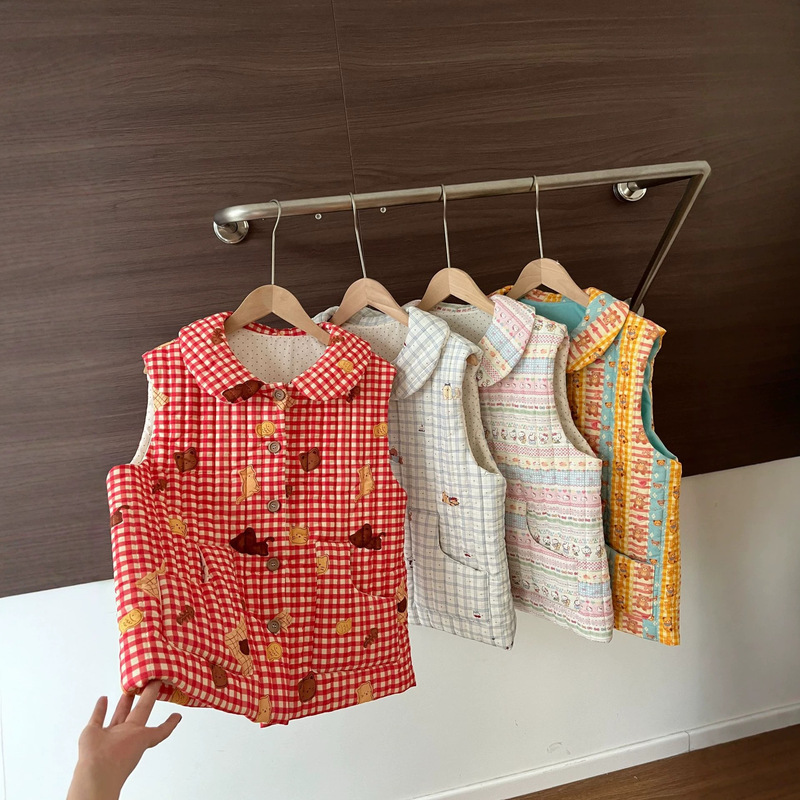 Hongnan's Real Shot of a Three-Layer Quilted Printed Autumn and Winter Cotton Warm Retro Sweet Doll Collar Sleeveless Vest