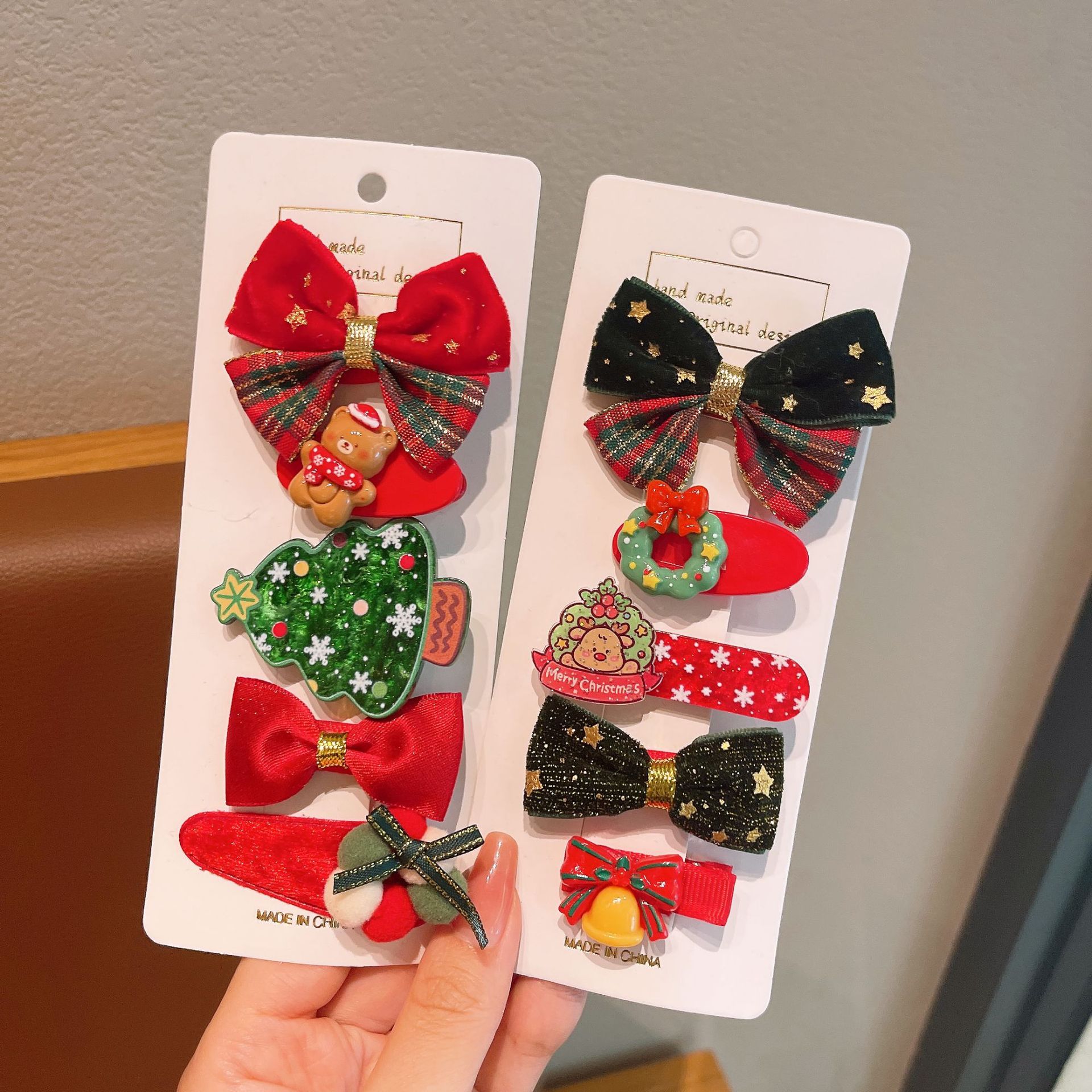 2024 nuevo clip de pelo infantil de Navidad arco rojo tarjeta de pelo niña muñeco de nieve vestido de vacaciones decoración de pelo