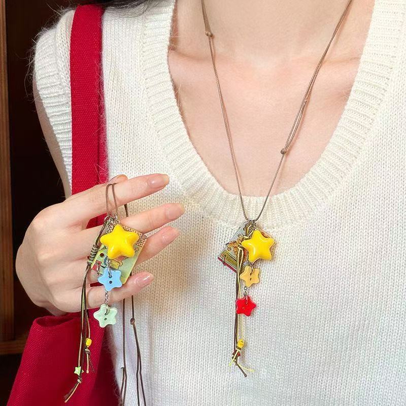 New Cartoon Dopamine Yellow Star Pendant Woven Necklace Niche Design Exquisite High-Value Sweater Chain for Women