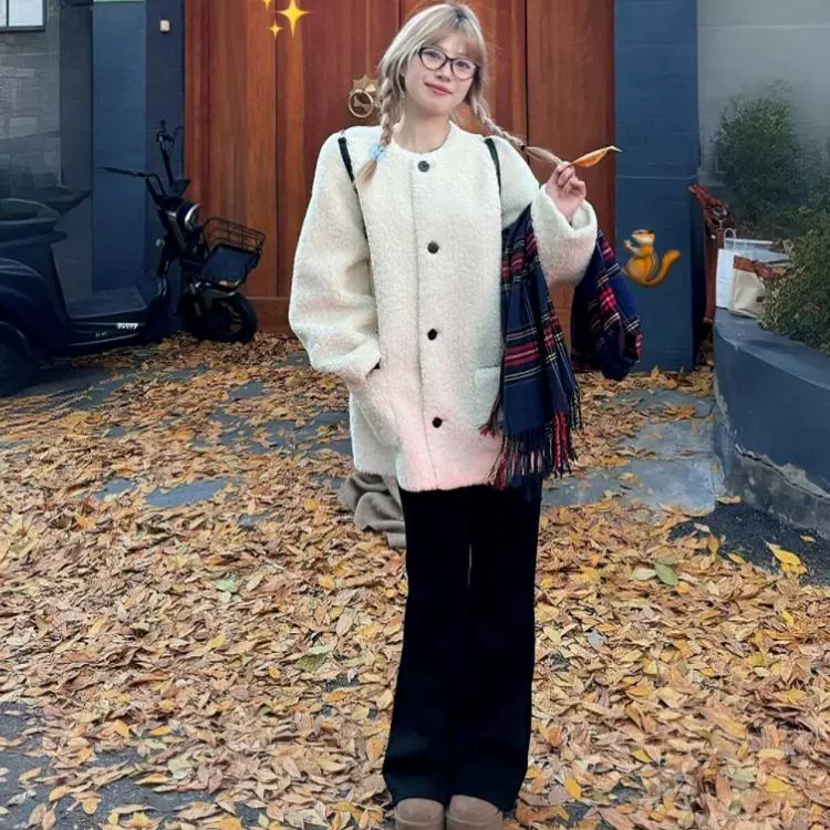 Белое молоко fufu овечья шерсть куртка женский мех все в одном 2024 зимний новый маленький корейский плюшевый топ