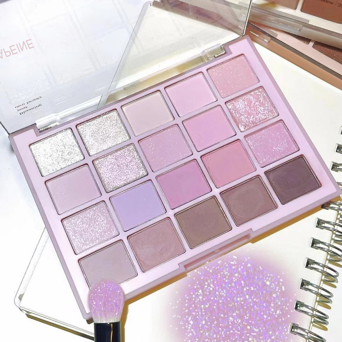 Disco de sombra de ojos Capel 20 colores Maquillaje coreano 2024 Nuevos productos de primavera Maquillaje nude Sensación Cálido y frío Placa de rosa de avena