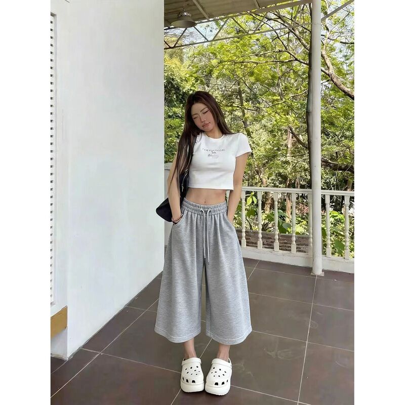 2026 Trendy American-Style Niche Summer Shorts for Men and Women, Cropped Wide-Leg Loose High-Waisted Couple's Version Ins Shorts 2026 Trendy American-Style Niche Summer Shorts for Men and Women, Cropped Wide-Leg Loose High-Waisted Couple's Version Ins Shorts