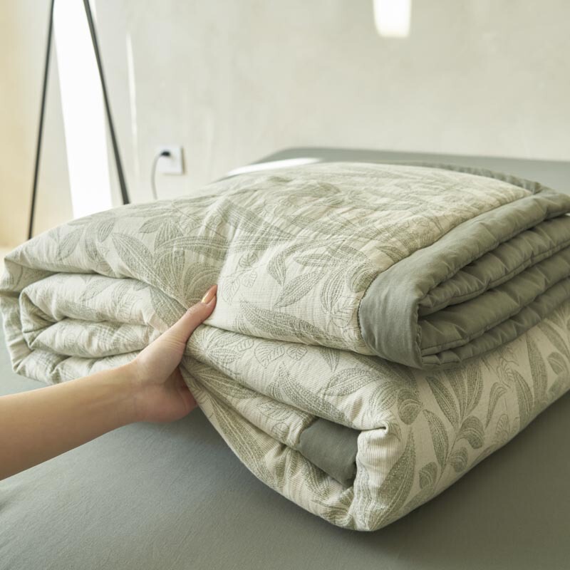 Wholesale High-Quality Class a Soybean Summer Quilt, Pure Cotton, Machine Washable, Summer Double Thin Air-Conditioning Quilt, Summer Quilt Wholesale High-Quality Class a Soybean Summer Quilt, Pure Cotton, Machine Washable, Summer Double Thin Air-Conditioning Quilt, Summer Quilt