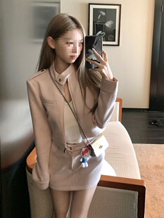 �W��ѽ �@������ۼ������|��Ƥ�q���bŮ�����װ�����ȹ�ɼ��״�