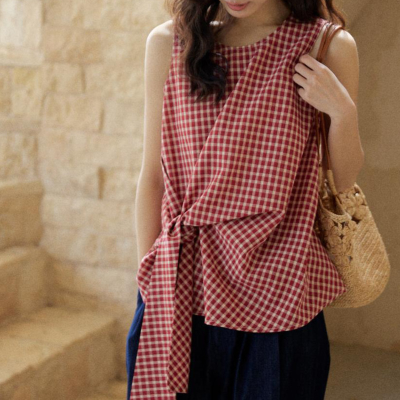 Mixabo Retro Red Plaid Sleeveless Shirt for Women, Summer Design with Tie-Up Twist Waist Vest Top