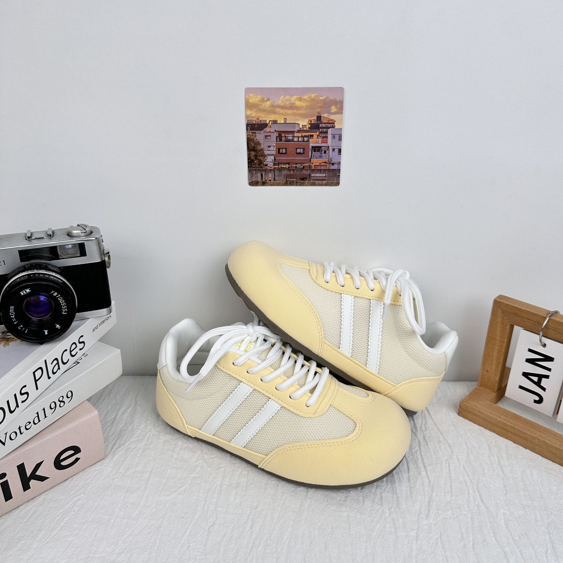 Far Wave Big Head Puff Zapatos de entrenamiento alemán para mujer 2025 verano nuevo estilo todo-fósforo transpirable pequeño fondo plano casual zapatillas de deporte en nombre del cabello image 8