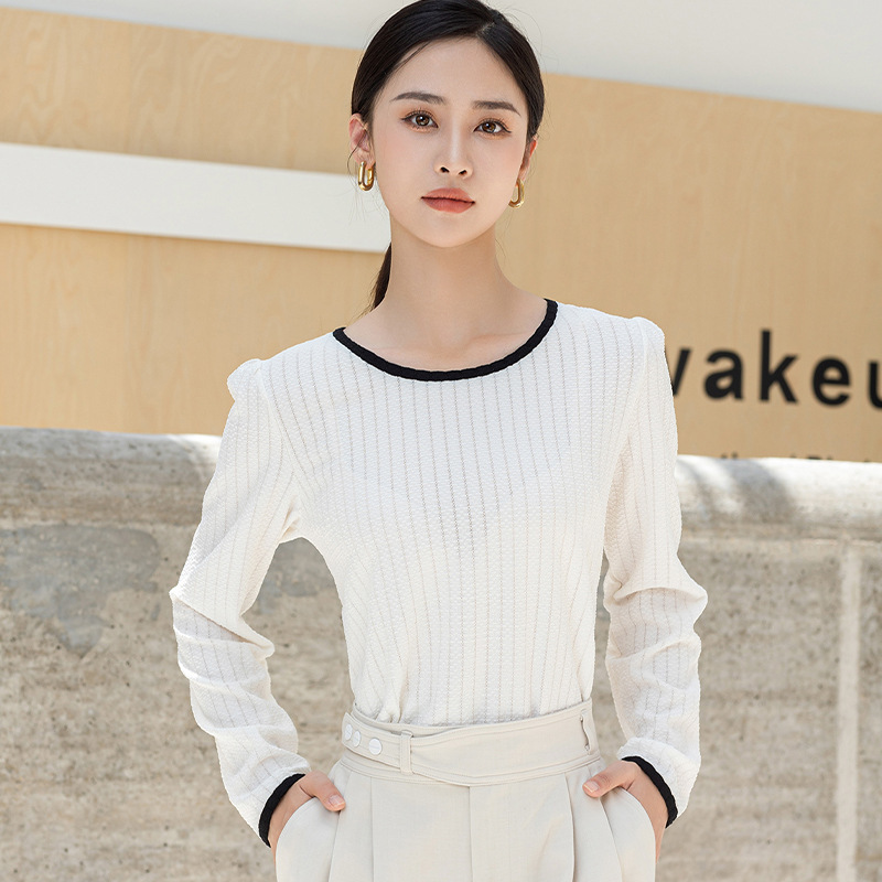 Wholesale 2025 Autumn and Winter New Style Inner Wear and Outer Wear Korean Style Slim Fit High Elastic Women's Solid Color Round Neck Lace Base Shirt