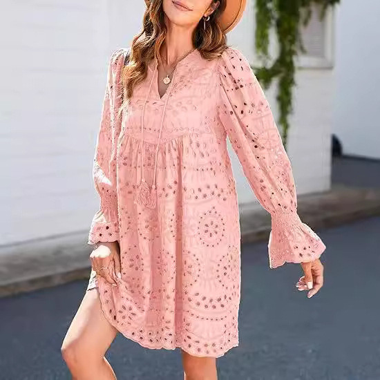 ChicShe Damenkleid 2024, lässig, mit Quasten, V-Ausschnitt, langen Ärmeln, A-Linie, Lochspitze, plissiertem Partykleid_voghion.com