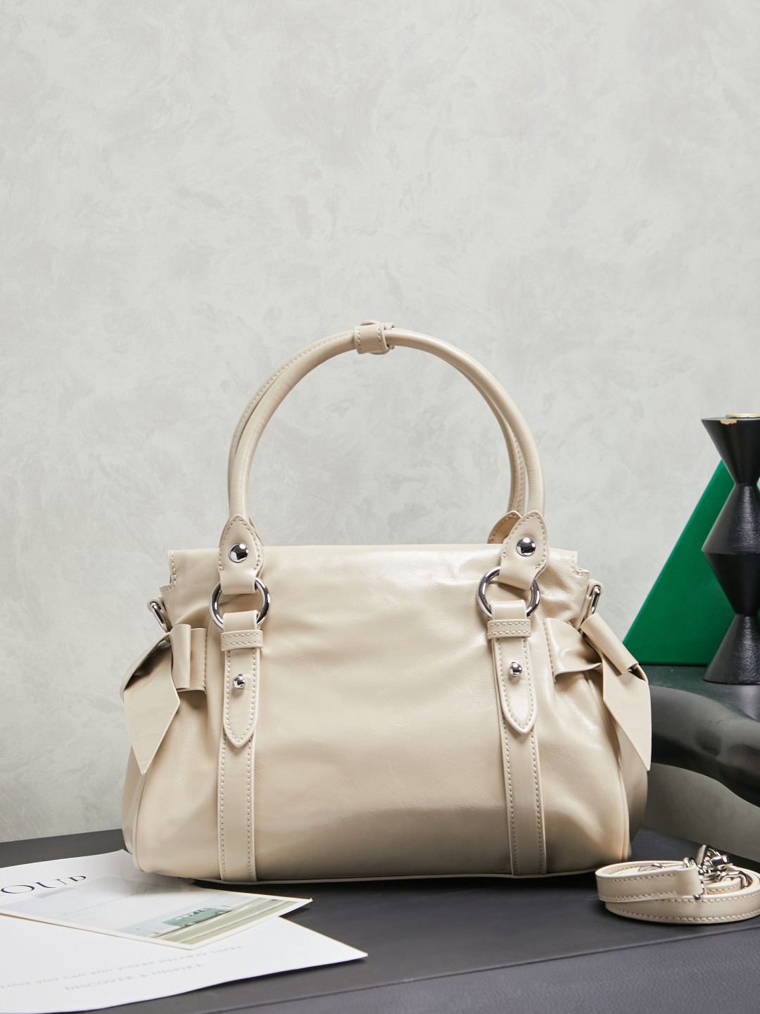 M-Style Oil Wax Leather Motorcycle Bag - New Retro Sweet & Cool Foldable Zipper Bow Handle Crossbody Commuter Bag - Thumbnail 7