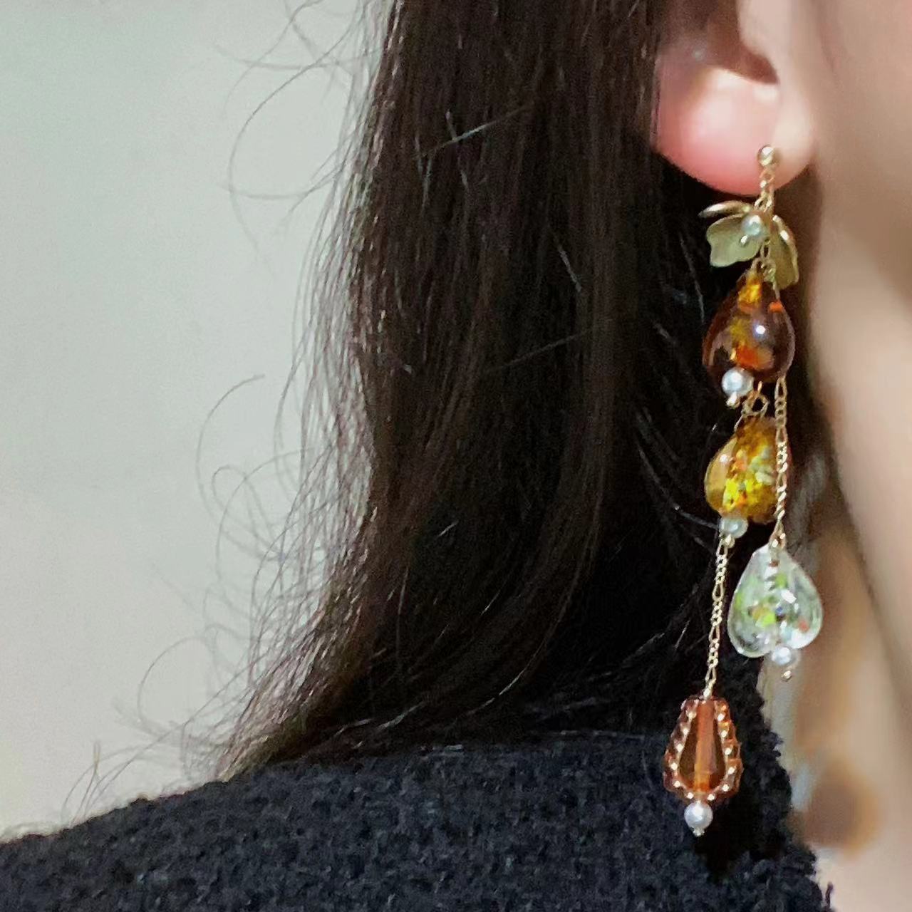 Retro asymmetrical fashionable elegant earrings pearl