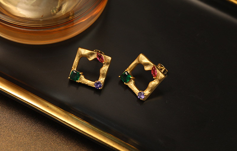 Retro Geometric Copper Plating Zircon Ear Studs 1 Pair