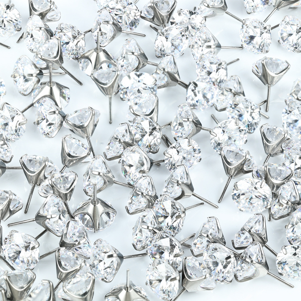 Pointed titanium steel lip stud product view