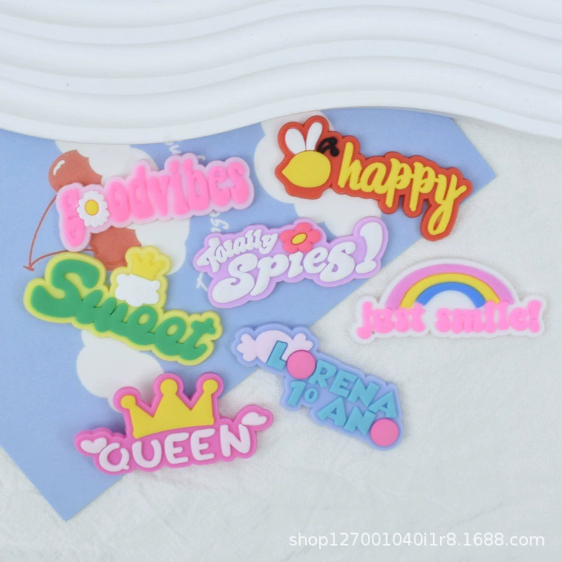 Пользовательские ПВХ мягкая латексная наклейка мультяшная буква заколка для волос отверстие для обуви пряжка для воды чашка для телефона чехол для холодильника наклейки для обуви пряжка для обуви