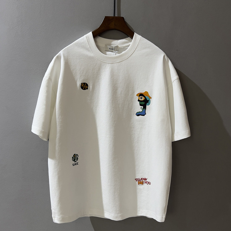 Creative Embroidered Floral Men's White T-Shirt, Round Neck, Short Sleeves, 2026 Summer New Style, Simple and Versatile, High-End Loose Top Creative Embroidered Floral Men's White T-Shirt, Round Neck, Short Sleeves, 2026 Summer New Style, Simple and Versatile, High-End Loose Top