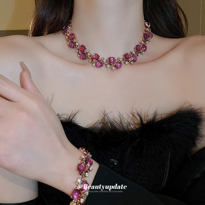 Diamante incrustado flor mediados-antiguo collar pulsera traje estilo francés Luz de lujo de alto grado de cadena de clavícula Otoño e Invierno suéter cadena joyería para mujeres