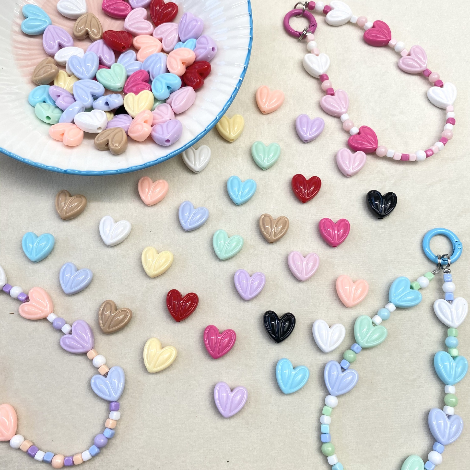 亚克力实色可爱兔耳朵爱心直孔珠子diy手机链发饰车挂饰品配件材