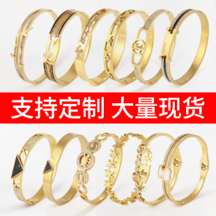 �W�����Y���}��M���ռ������C����ɫ�Ʒ�m�ŵ������֭h���