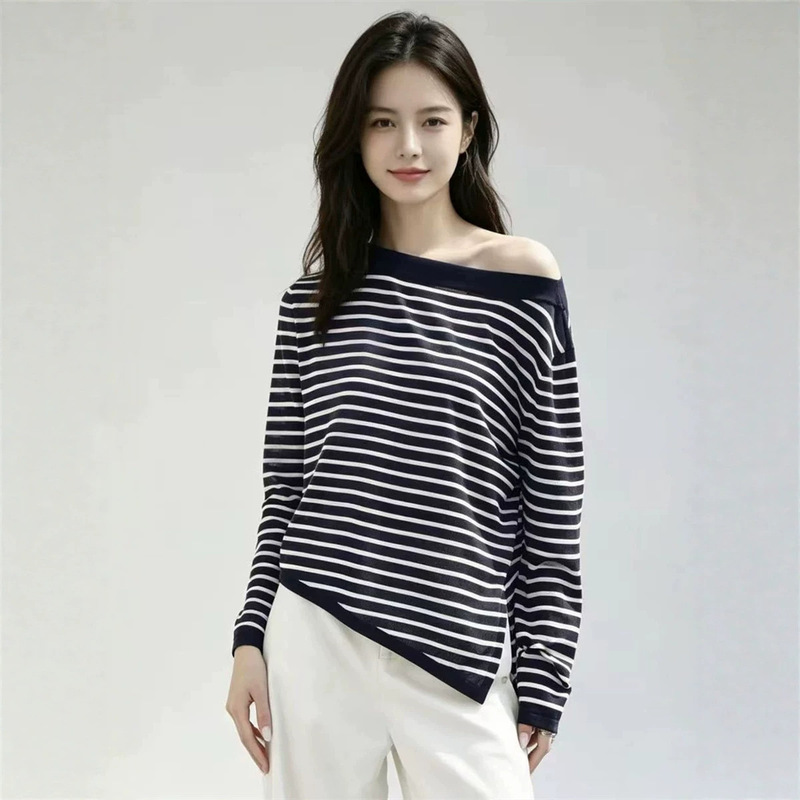 Yi** mall's same style 2026 autumn new fashion retro loose versatile off-shoulder striped long-sleeve knit sweater Yi** mall's same style 2026 autumn new fashion retro loose versatile off-shoulder striped long-sleeve knit sweater