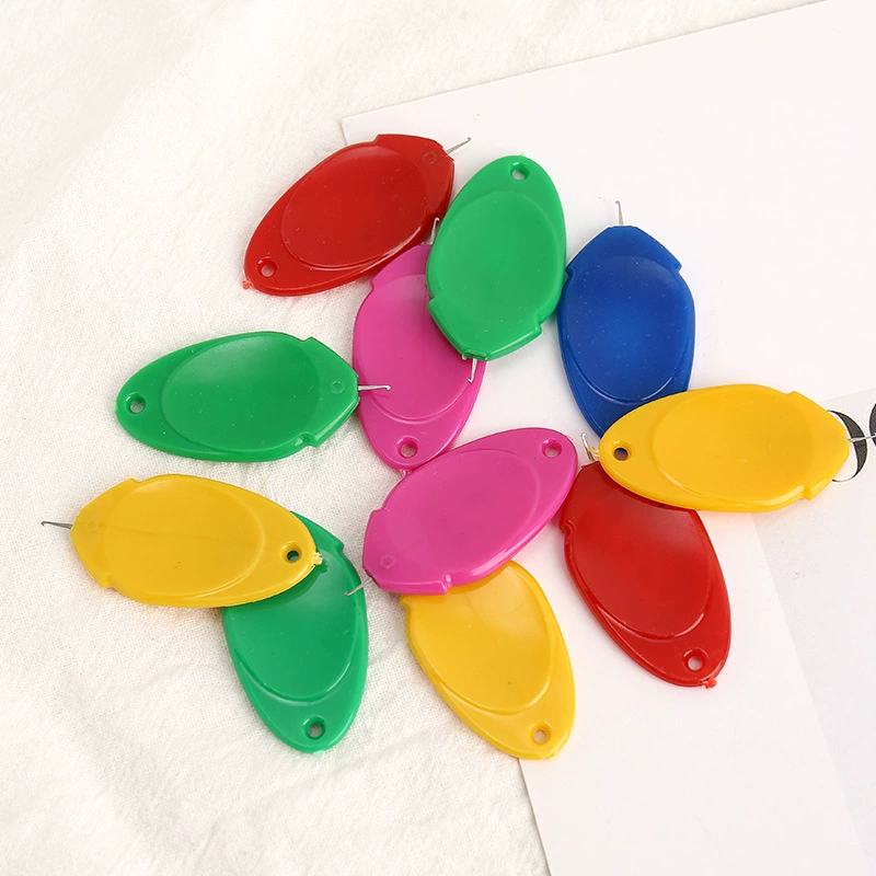 Цветной пластиковый игольчатый шитье аксессуары игольчатый выводчик для пожилых людей ручной работы