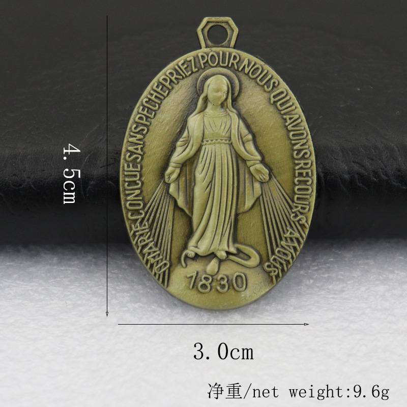 Suministro transfronterizo al por mayor y al por menor, joyería de metal, collar, colgante de coche, accesorios de bolso, llavero, colgante