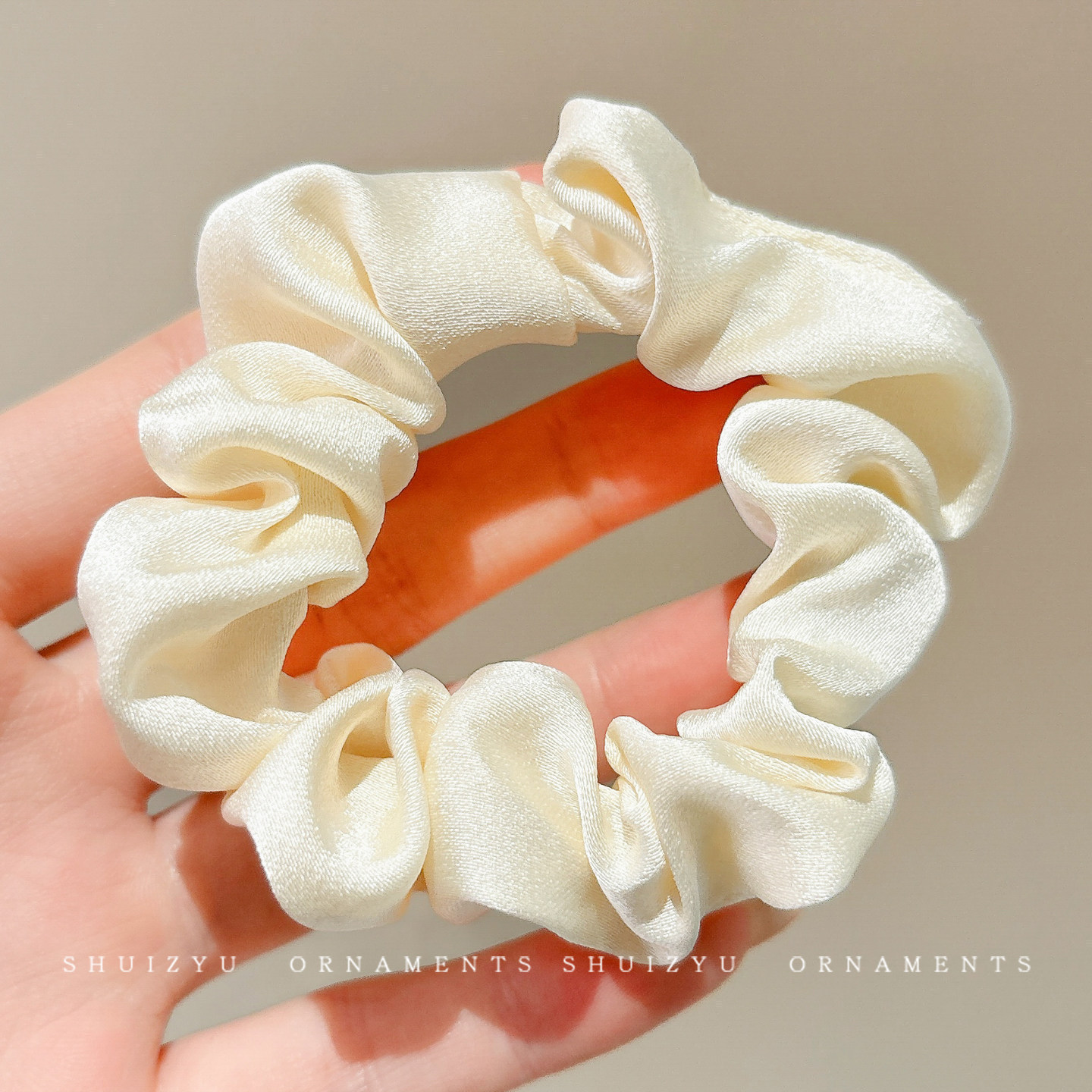 Cuerdas de cabello de viento pastoral pequeñas y altos valores faciales, anillo de cabello de intestino grande, sensación de una niña de banda de goma flácida, cuerdas de malla de banda de bola de cabeza