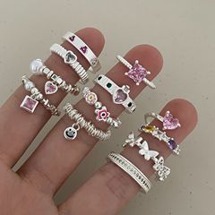 Retro Sweet Pink Matte Diamond Ring with Elastic Cord, Flower Smiling Heart Personality Versatile Fashion Ring