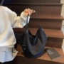 大容量女式新款松弛托特包