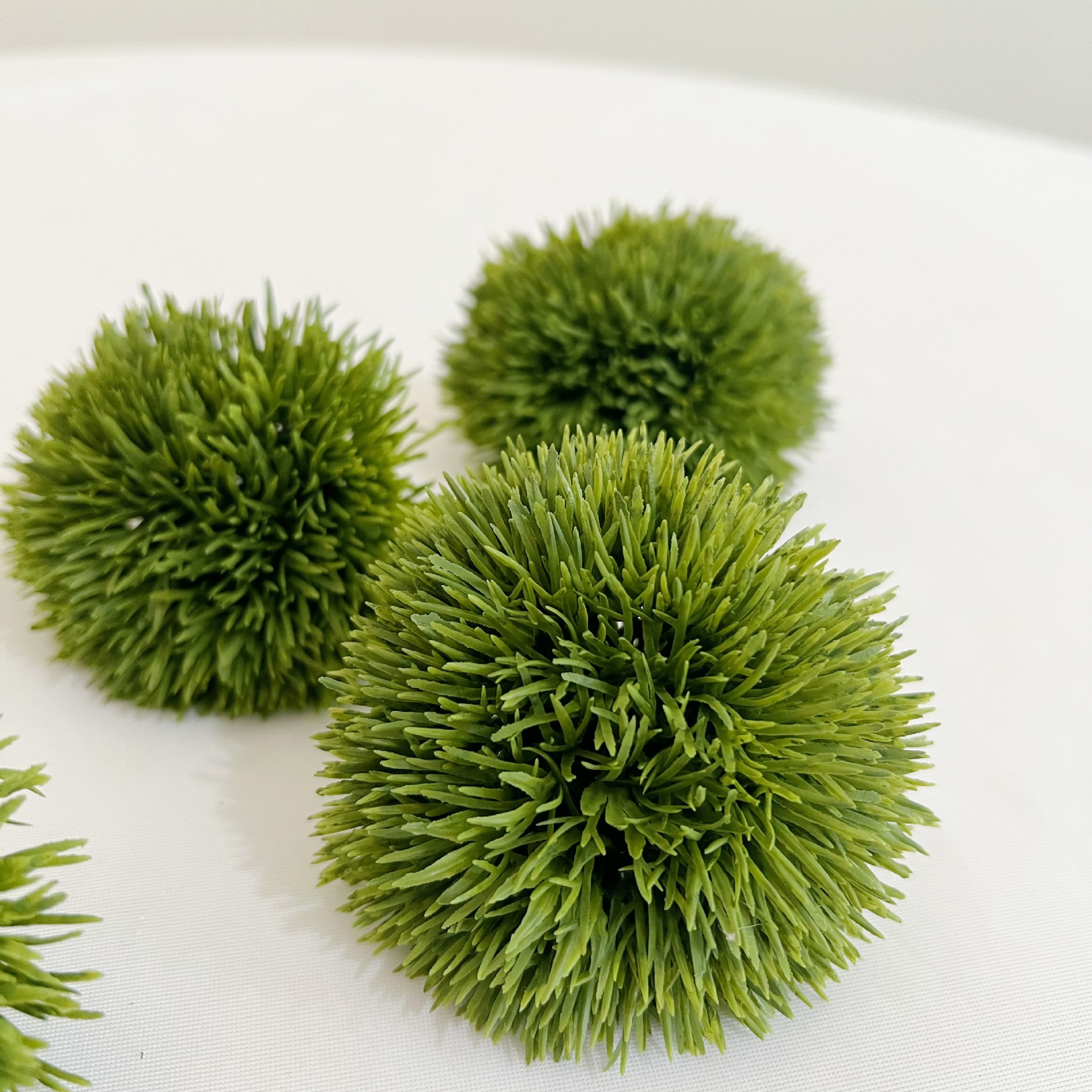 Simulated Green Carnation Flower Head Green Hair Ball Green Plant Ornaments Creative Home Living Room Desktop Decoration Ornaments Thorn Ball Moss