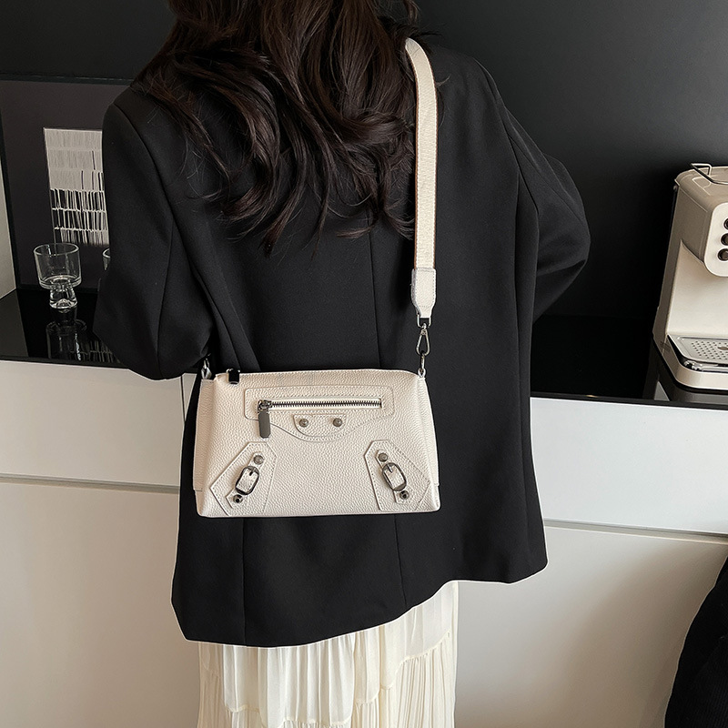 Top Grain Cowhide Leather Shoulder Bag For Women - Biker Style Fashion Simple Crossbody Square Bag With Multiple Compartments - Thumbnail 2