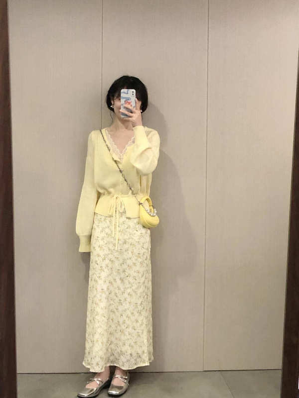 法式甜美黄色U领长袖开衫上衣女收腰显瘦针织衫外套初秋穿搭上衣|undefined
