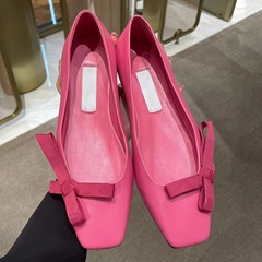 2025年新型アンドロメダの方頭真皮カジュアル一足で蝶結びバレエ靴の浅口平底靴の女性を漕ぐ