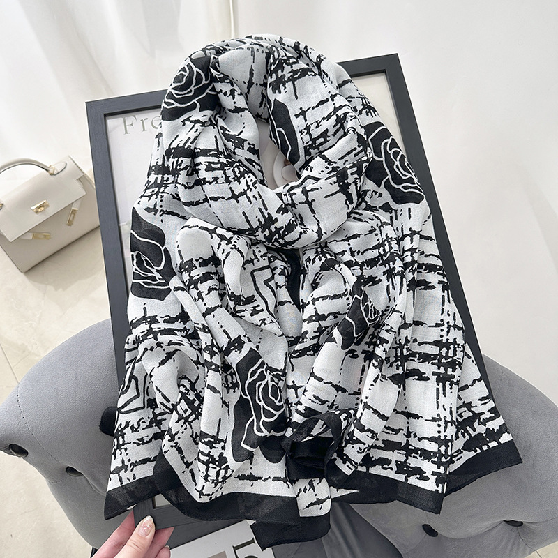 Otoño y invierno algodón y lino exterior mujer sala de aire acondicionado cálida chal de moda japonesa y coreana alta sensación elegante bufandas de impresión de rosas