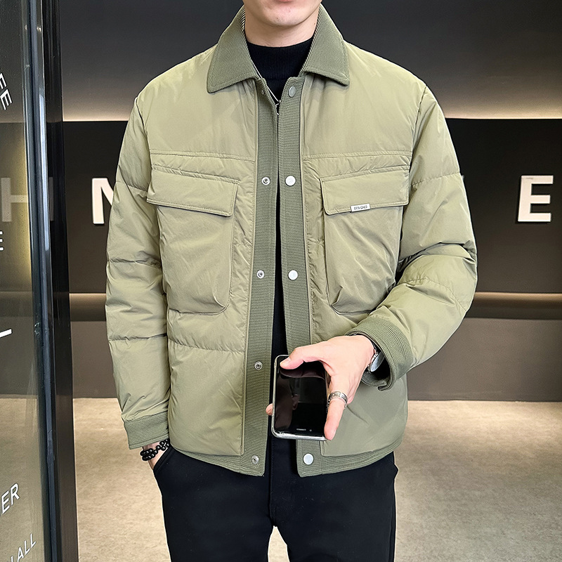 24 invierno nuevo estilo joven estilo comerciante coreano con capucha cálida casual color de contraste chaqueta de plumón de pato blanco para hombres
