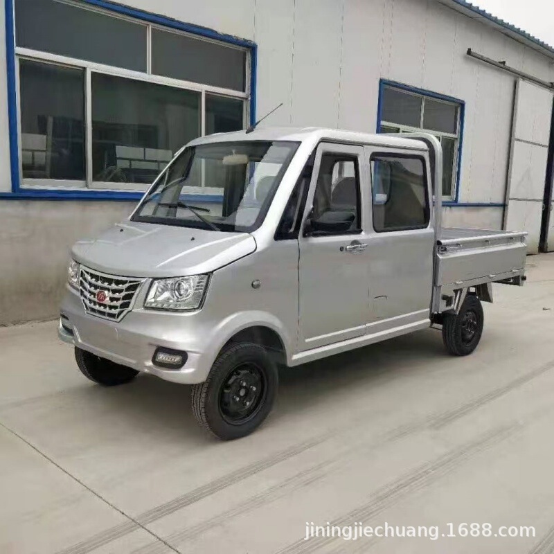 Double-Row Electric Four-Wheel Pickup Truck for Rural Household Use, Flatbed Cargo Vehicle, Passenger and Cargo Electric Vehicle, Electric Truck