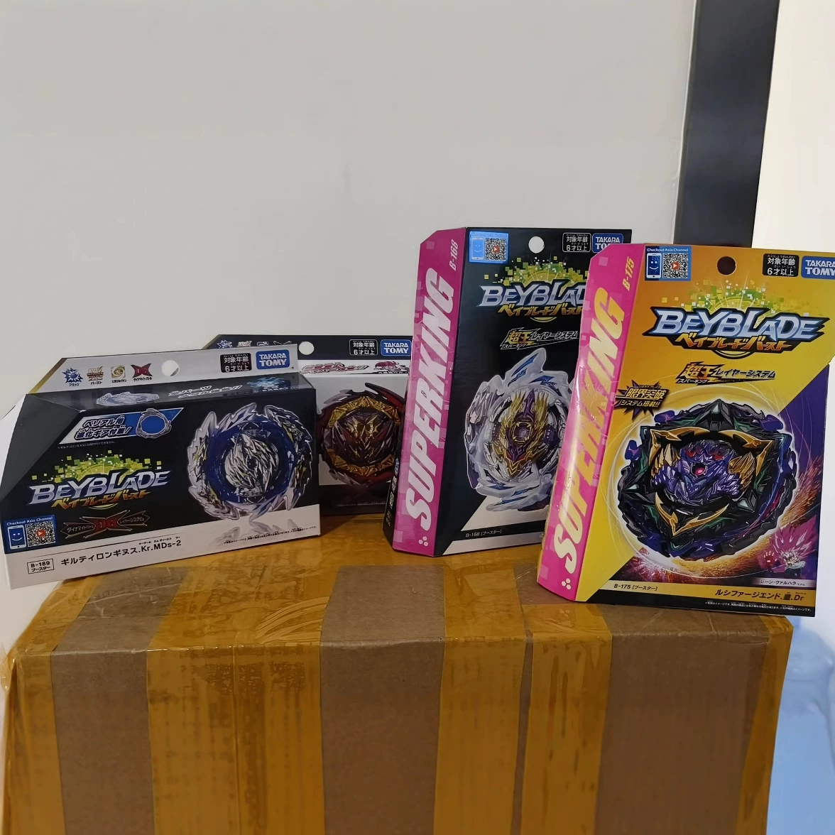 Dumei Super King Takaratomy B168 Beyblade Blasting Gyro сплав Битва