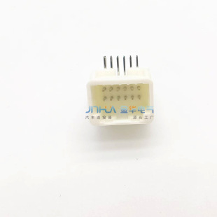 Automotive Digital Connector Domestic Replacement 1318772-2 2.2mm Board-To-Line Plug-In Connector