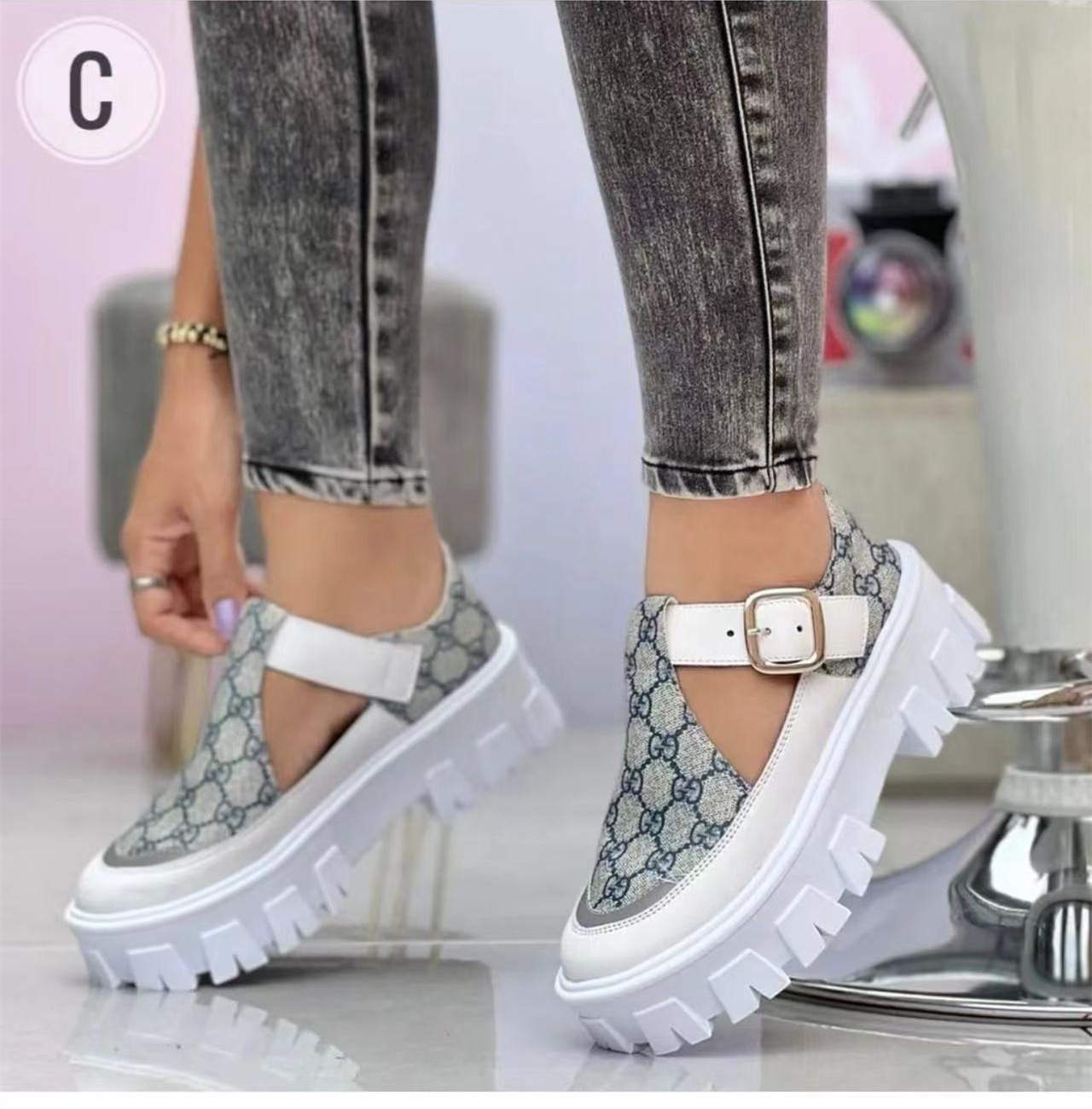 2022040408572633997873w1280h13