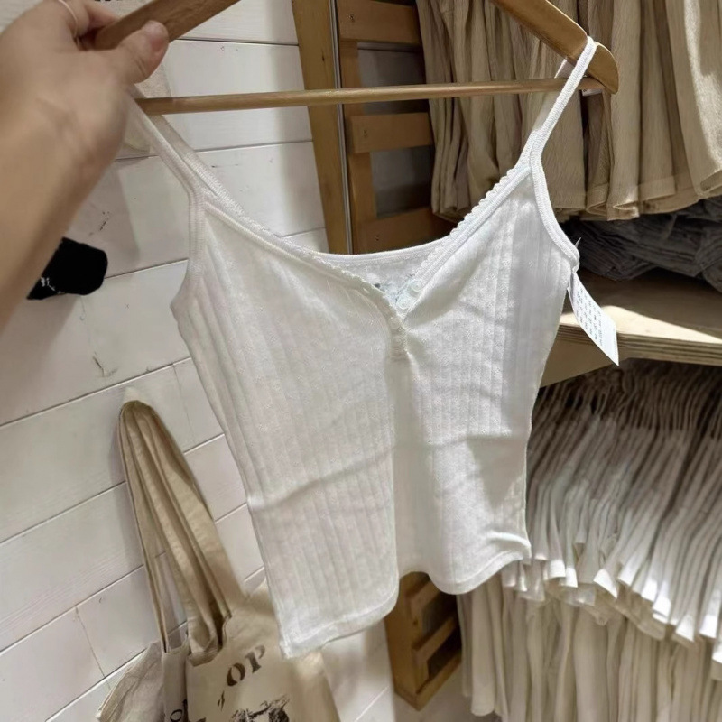 Bm Style New V Neck Lace Four-Button Eyelet Cut Out Camisole Women's Slim and Versatile Short Bottoming Top