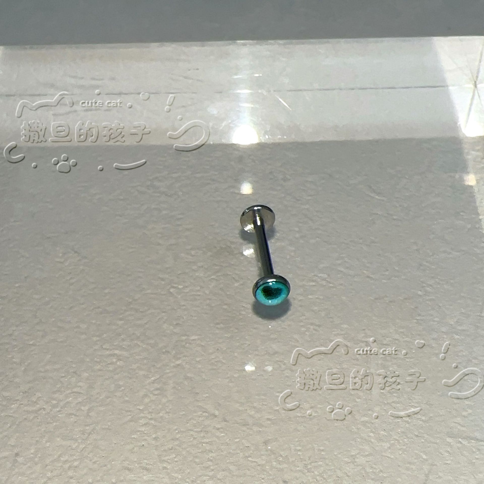 Pointed titanium steel lip stud product view