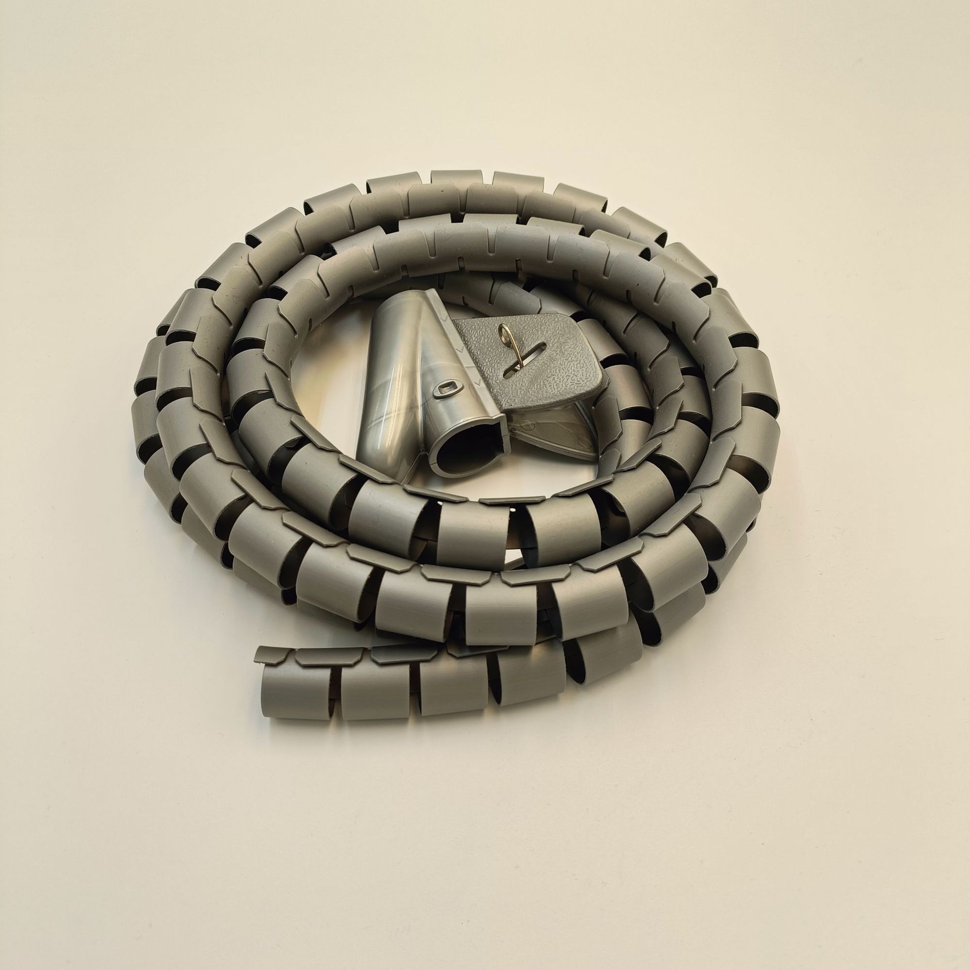 东莞优质塑料缠绕管汽车线束防磨损保护用黑色塑料缠绕管ZD-8mm